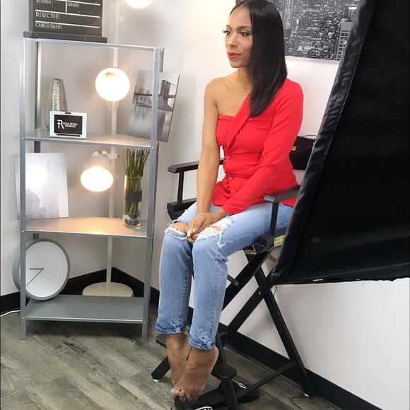 Red off the shoulder blazer - Picture 4 of 4